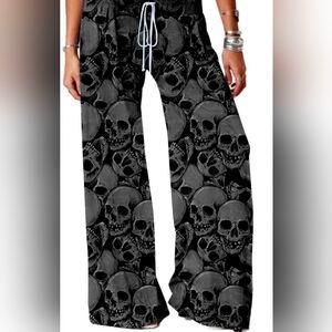 Skull Print Lounge Pants in Black and Gray